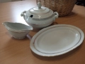 Порцеланов супник,сосиера  и овална чиния, снимка 1