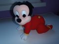 Пълзящ Мики Маус / Плюшена пълзяща играчка Мики Маус / Електронна играчка Mickey Mouse, снимка 1 - Плюшени играчки - 30103477