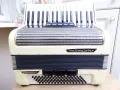 Акордеон Велтмайстер Гигантили 80 баса, снимка 1