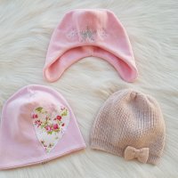 Детски шапки 4-6 години , снимка 1 - Шапки, шалове и ръкавици - 30825372