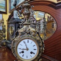 Красив голям антикварен френски бронзов каминен часовник , снимка 4 - Антикварни и старинни предмети - 39965563