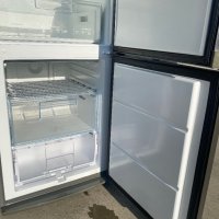Хладилник с фризер AEG Elektrolux 185 см , снимка 3 - Хладилници - 44308799