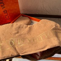 Louis Vuitton комплект кърпи , снимка 6 - Хавлиени кърпи - 42394409