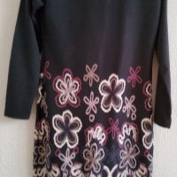 Тъмносиня рокля с флорални мотиви, снимка 3 - Рокли - 37802312