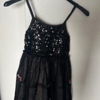 Детска черна рокля с пайети и тюл Хелоуин , снимка 1 - Детски рокли и поли - 42640515