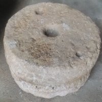 Стар каменен хромел,ръчна мелница., снимка 7 - Антикварни и старинни предмети - 39039851