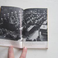Армейска военна книга 2 световна война  Адолф Хитлер  1, снимка 6 - Специализирана литература - 31157716