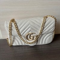 Нова дамска чанта Gucci, снимка 4 - Чанти - 40030259