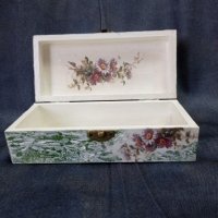 Кутия за бижута с цветни мотиви - ръчна изработка, снимка 4 - Бижутерийни комплекти - 31803354