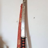Красив стоманен меч с калъф, снимка 1 - Антикварни и старинни предмети - 37920977