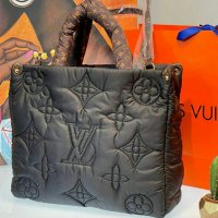 Дамска чанта Louis Vuitton код 150, снимка 1 - Чанти - 35184429
