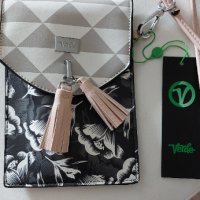 Дамска чанта марка Verde, снимка 1 - Чанти - 37546637