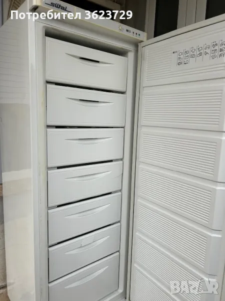 Вертикален фризер Siltal, снимка 1