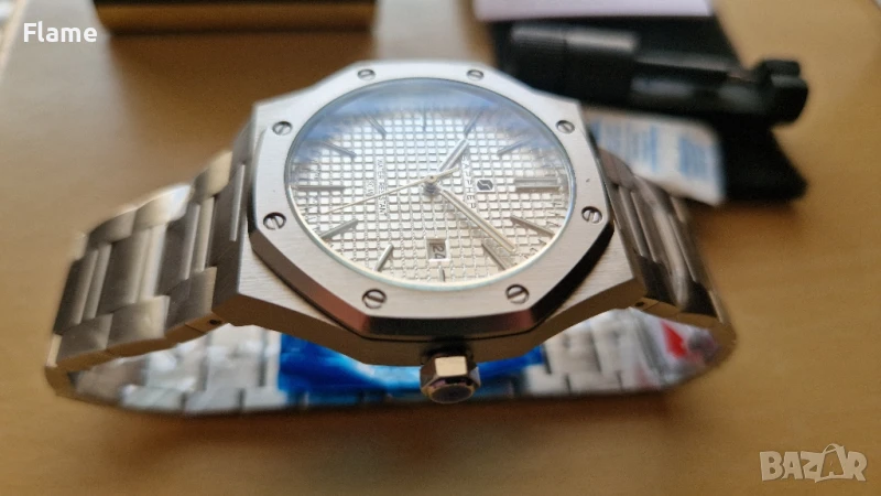 Чисто Нов Sapphero Royal Oak мъжки водоустойчив изчистен и стилен часовник, снимка 1