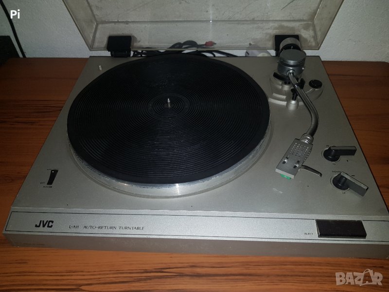 Грамофон JVC с нова доза + 2 грамофонни плочи, снимка 1