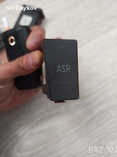 Бутон ASR за Volkswagen Passat Sedan B5.5 , 3B0 927 133 A , снимка 1