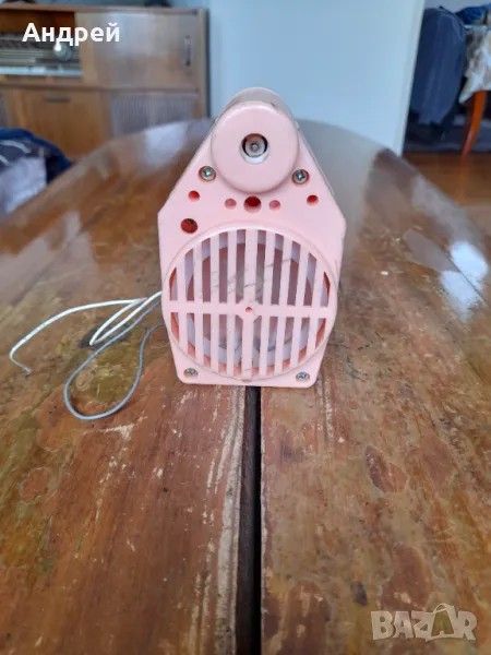 Стара детска музикална играчка с плочи, снимка 1