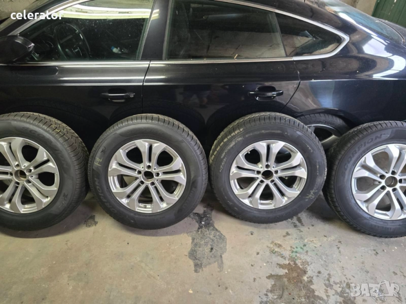 Гуми 4бр Pirelli 235/65/R17 с оригинални Джанти за Mercedes GLC , снимка 1