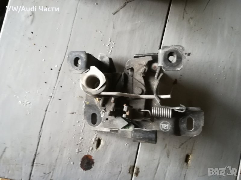 Брава/механизъм преден капак Ауди А3, снимка 1