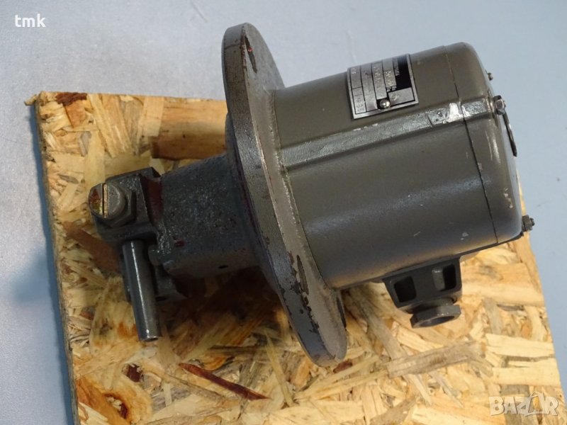 Хидравлична смазочна помпа MEZ Brno 2-CZB-05, снимка 1