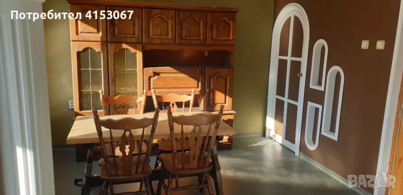 Трапезна маса в комплект с 4 стола, снимка 1