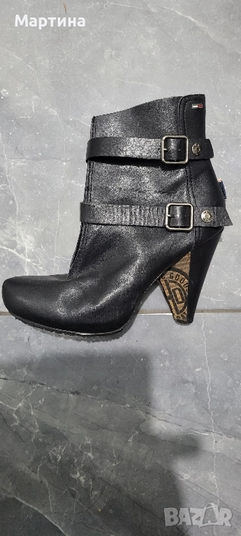 Дамски боти Tommy Hilfiger естествена кожа 38 номер, снимка 1