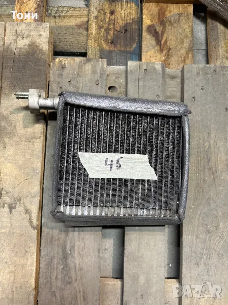 Радиатор купе Jeep KJ, снимка 1