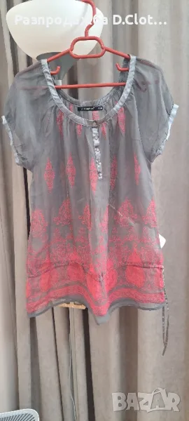 красива блузка , снимка 1