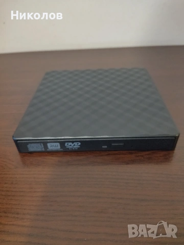 Продавам външно оптично устройство(външна записвачка), снимка 2 - Други - 38741224