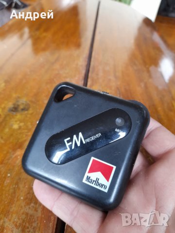 Радио,радиоприемник Marlboro, снимка 2 - Други ценни предмети - 38795101