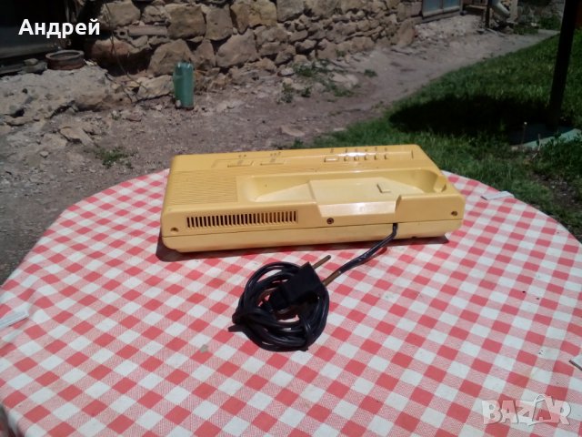 Стар радио часовник Lenoxx Sound, снимка 4 - Други ценни предмети - 29686599