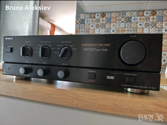 Усилвател Sony TA-F220, снимка 2 - Аудиосистеми - 50663691