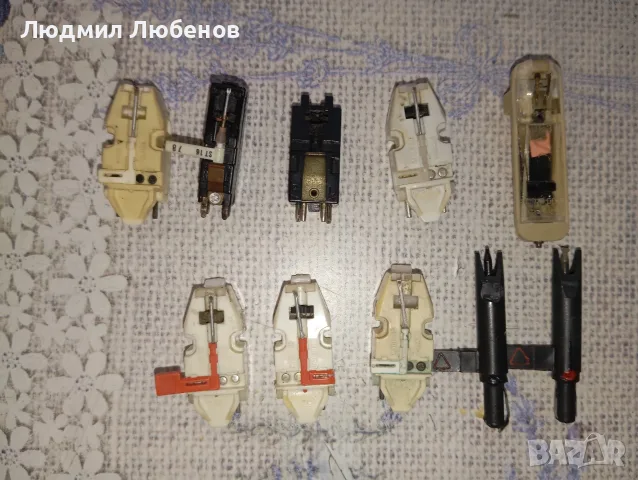 Лот стари дози за грамофон