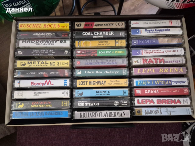 Куфарче с 30 бр. оригинални, лицензирани и пиратски касети с хубава музика, снимка 2 - Аудио касети - 54173523