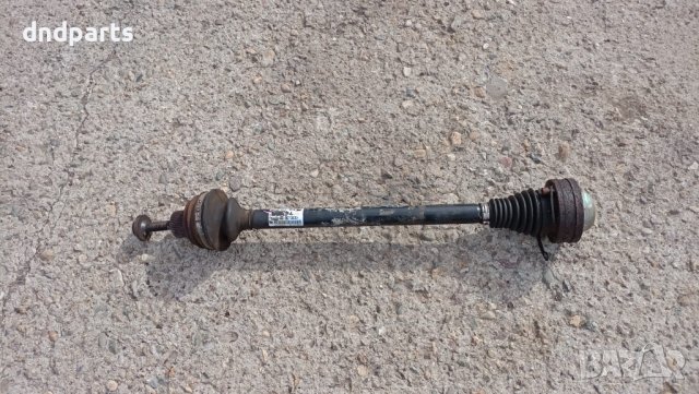 Полуоска Audi A4 2.0i 2011г.(задна лява)	