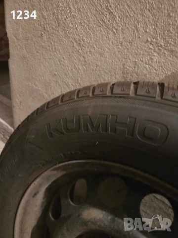 Железни джанти 16ки за Mercedes с хубави зимни гуми, снимка 2 - Гуми и джанти - 53899490