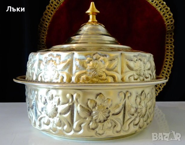 Марокански бронзов съд с капак за сервиране на сладкиши,бонбони. , снимка 10 - Антикварни и старинни предмети - 51628456