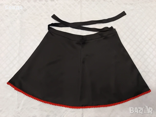 Репитационна пола "Прегърни ме" за народни танци 