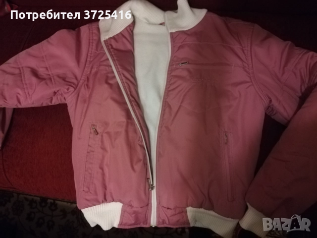 Ново дамско яке с 4 джоба с цип, размерът е L, но отговаря на М, с мека топла подплата, снимка 2 - Якета - 51872463