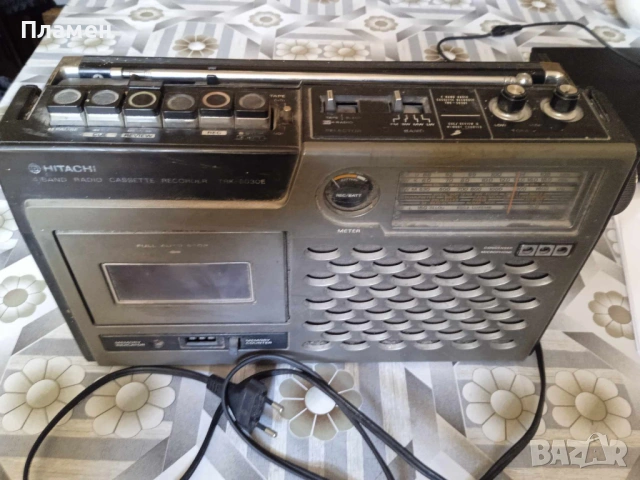 Радио касетофон Хитачи, снимка 6 - Радиокасетофони, транзистори - 54316744