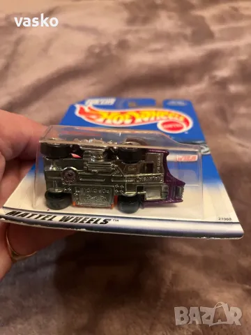Hotwheels 1999 PORCYCLE, снимка 5 - Колекции - 49653224