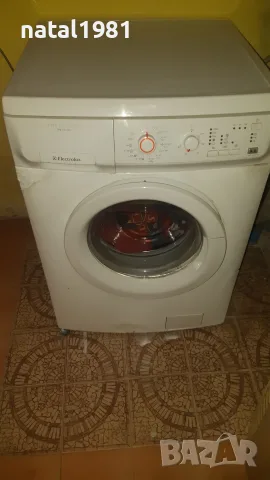 Пералня Electrolux 1000 оборота-работи отлично