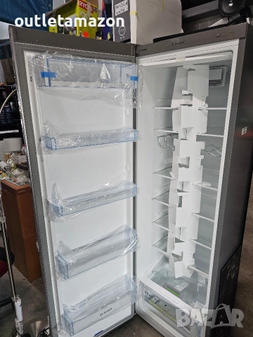 Свободностоящ хладилник Bosch , снимка 4 - Хладилници - 53222042