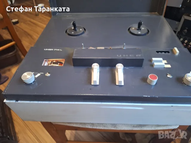 Магнитофон UHER, снимка 2 - Радиокасетофони, транзистори - 55838451