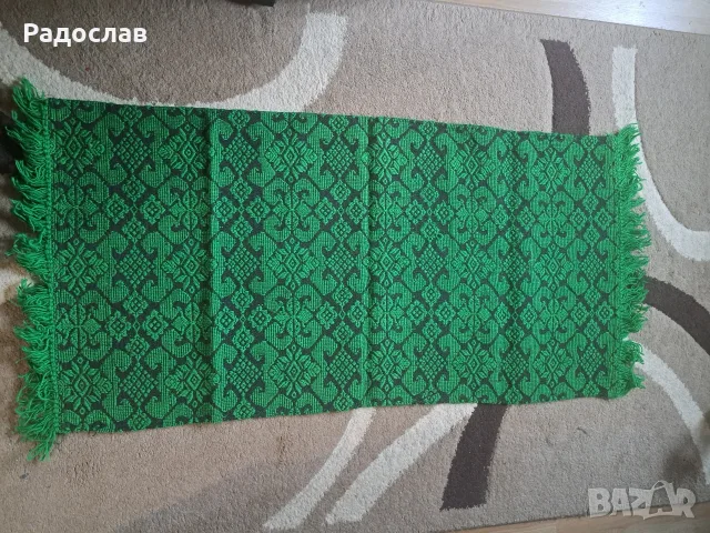 Чисто нови ръчно плетени, вълнени пътеки и бродирани карета, снимка 2 - Пътеки - 56084261