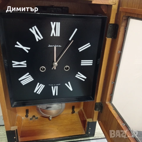 Рядък стенен часовник „Янтар“ (СССР) – работещ, с гонг и ключ, снимка 2 - Стенни часовници - 54024912