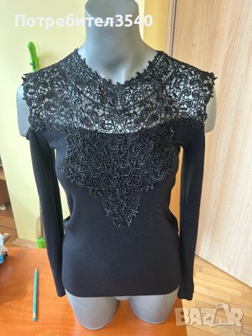 Черна блуза с дантела, снимка 4 - Блузи с дълъг ръкав и пуловери - 44475526