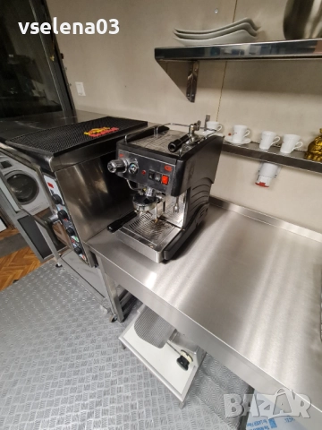 Професионална кафемашина grimac mia, снимка 3 - Обзавеждане за заведение - 51979151