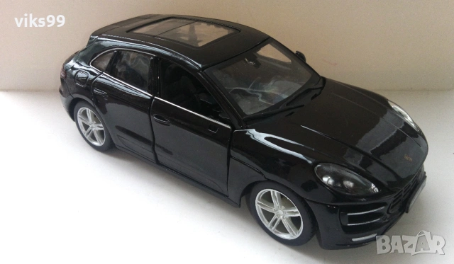 Метална количка Bburago Porsche Macan Мащаб 1:24, снимка 6 - Колекции - 54039909