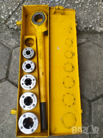 Винторезка - ръчна резбонарезна машина Rems Eva 